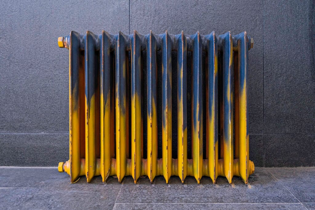 - Bové-Jessen VVS - grunge iron retro radiator painted with blue and y 2023 11 27 05 23 56 utc - Hvornår er det tid til at skifte sin gamle varmekilde ud? - Bové-Jessen VVS - grunge iron retro radiator painted with blue and y 2023 11 27 05 23 56 utc - Hvornår er det tid til at skifte sin gamle varmekilde ud?
